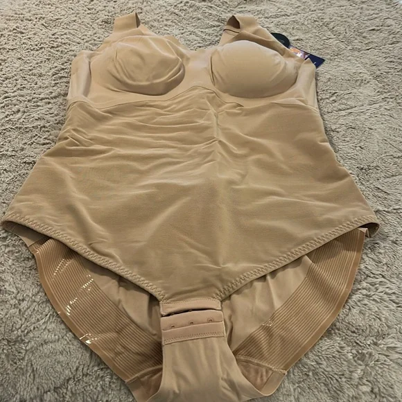 HoneyLove Liftwear tank bodysuit - Picture 1 of 8